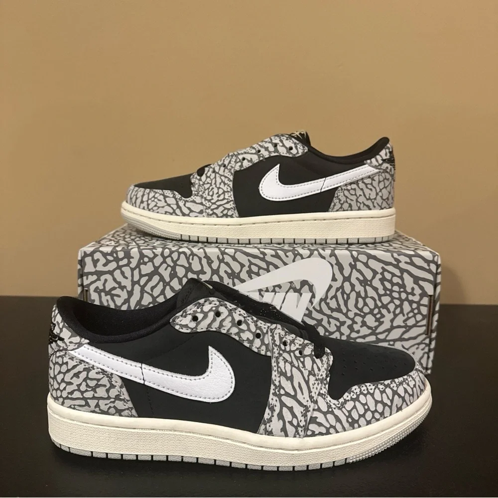 Nike Air Jordan 1 Retro Low OG 'Black Cement' CZ0775-001 Women’s Size 5.5 - Picture 1 of 5